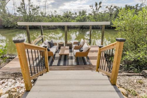 Dock Holiday - image 5
