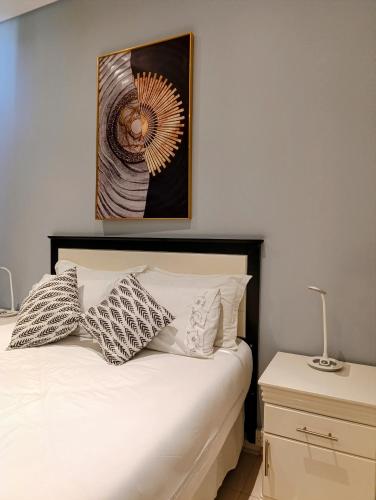 One-Bedroom Apartment image 10