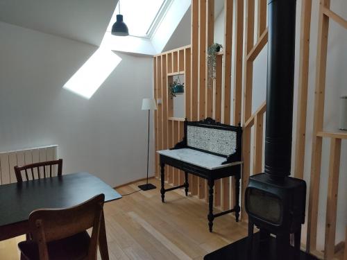 Agréable maisonnette en duplex, avec patio proche mer (Agreable maisonnette en duplex, avec patio proche mer) in Ліон-сюр-Мер