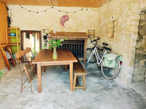 Agréable maisonnette en duplex, avec patio proche mer (Agreable maisonnette en duplex, avec patio proche mer) in Ліон-сюр-Мер