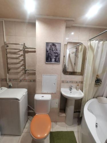 КІМНАТИ подобово Міні готель Еней, Kiev (foto 10)