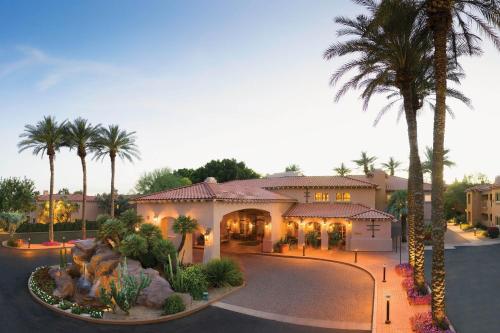 Sheraton Desert Oasis - image 7