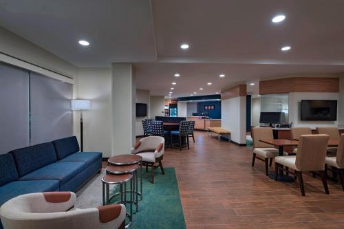 TownePlace Suites by Marriott Tacoma Lakewood - image 14