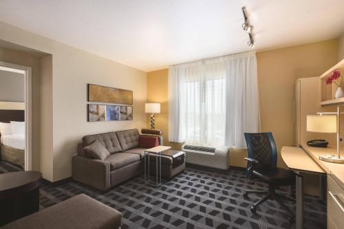 TownePlace Suites Joliet South - image 11