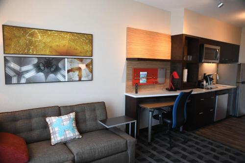 TownePlace Suites Kansas City At Briarcliff, Kansas City (foto 8)