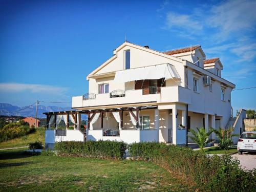 Apartment in Ljubac near the Sea, Ljubač