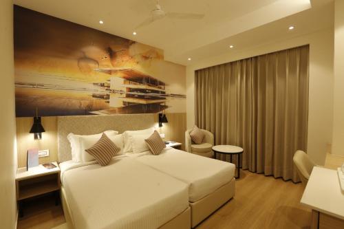 Deluxe Twin Room image 8