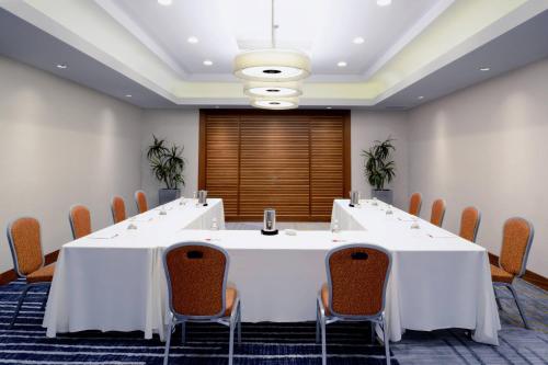 Long Beach Marriott - main image