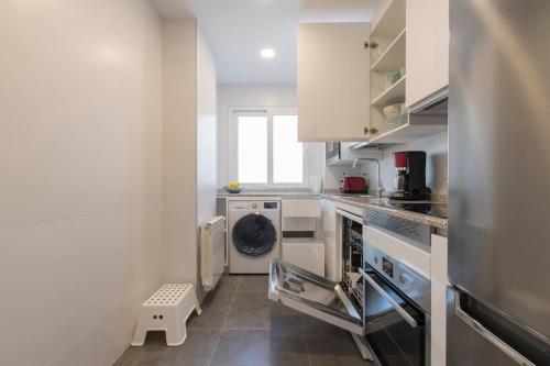 Madrid Total Access 3 bedroom 2 bath Apt 6 persons, Madrid (photo 3)