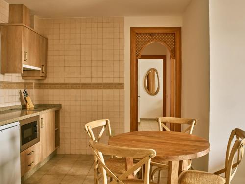 Apartamentos Turisticos Casa de La Borrega in Estepona