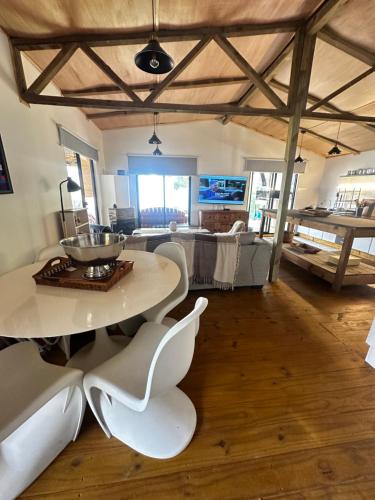 Villa Victoria in Manantiales