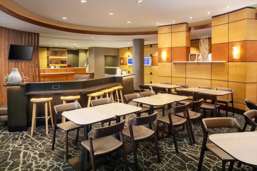 SpringHill Suites by Marriott Savannah I-95 South - image 6