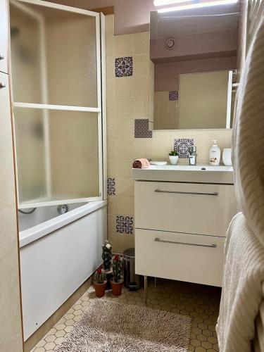 Studio 2 pers, balcon, parking, Cucq (foto 9)