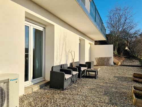 Gîte de 70m² avec vue sur le massif du Pilat (Gite de 70m² avec vue sur le massif du Pilat) in Clonas-sur-Vareze (Rhone-Alpes)