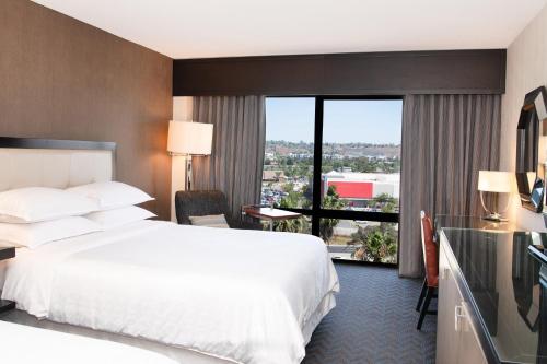 1 queen bed