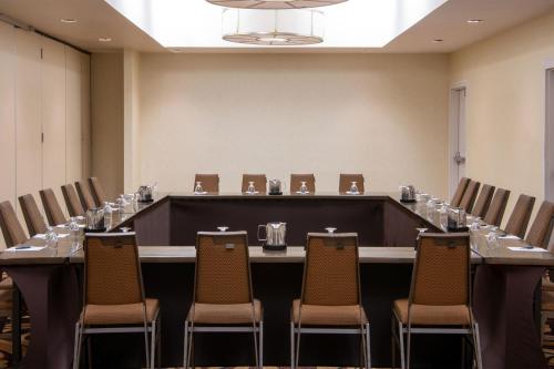 Sheraton Mission Valley San Diego Hotel - image 3