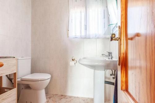 Sun and relax at the Tropicana beach