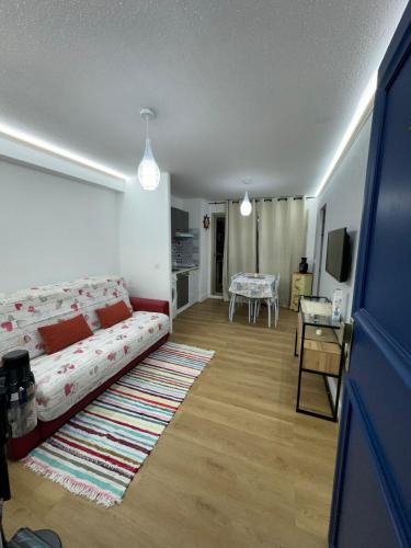 studio 30m2 2 steps from everything in Avenue de Cannes