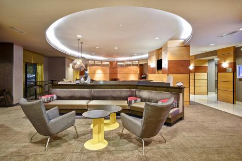 SpringHill Suites Louisville Airport - image 2