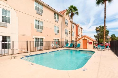 TownePlace Suites Phoenix North - image 9