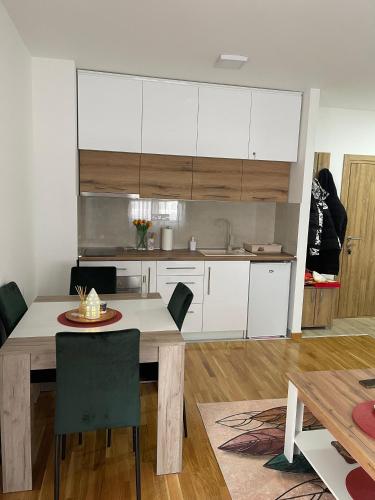 مطبخ, Zlatiborski kutak in Rasadnik