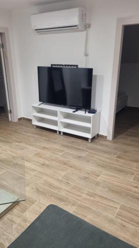 האשוח 14 in Ashkelon