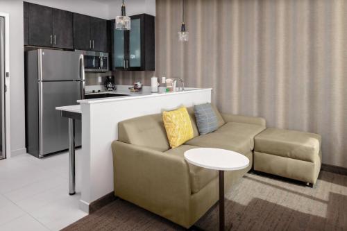 Residence Inn by Marriott Phoenix Mesa East Image