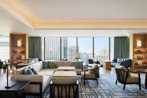 Bar/lounge, The Westin Yokohama in Fujidana