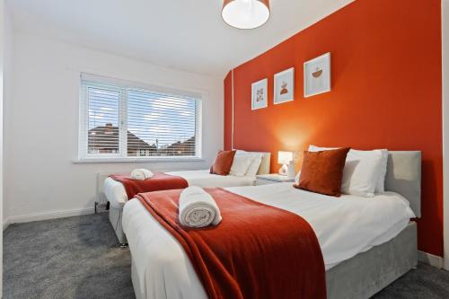 Stylish 3 Bedroom Contractor Stay House in Birmingham B23 near M6 & Fort Dunlop with Free Parking and WiFi, Birmingham (zdjęcie 2)