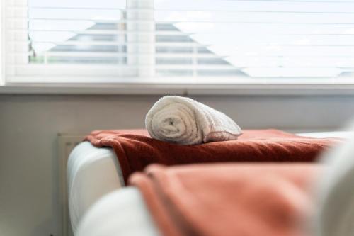 Stylish 3 Bedroom Contractor Stay House in Birmingham B23 near M6 & Fort Dunlop with Free Parking and WiFi, Birmingham (zdjęcie 8)