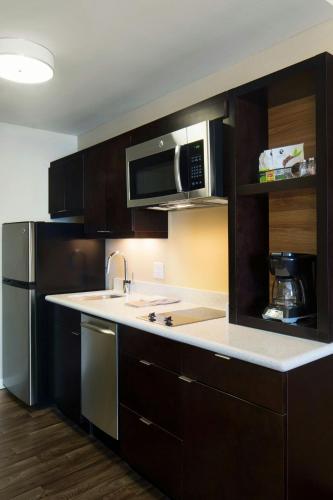 TownePlace Suites by Marriott Austin Round Rock - image 11