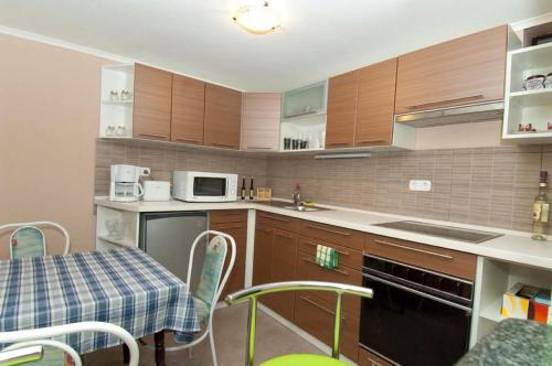 Kitchen, Sas-Feszek Vendeghaz in Demjen