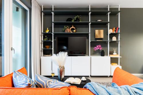 Prague Days - Studio with Terrace and Garage in Modern Building - image 4