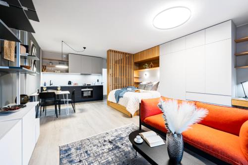 Prague Days - Studio with Terrace and Garage in Modern Building - image 6