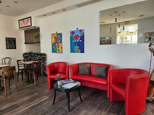 Hotel Flots d'Azur - image 6