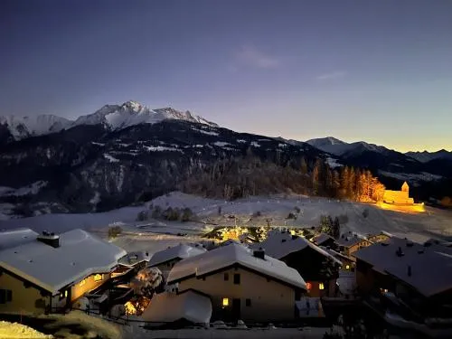 Neu-renovierte - Nov 24 - 2,5 Zi Wohnung mit Traum-Aussicht in Falera, Schweiz