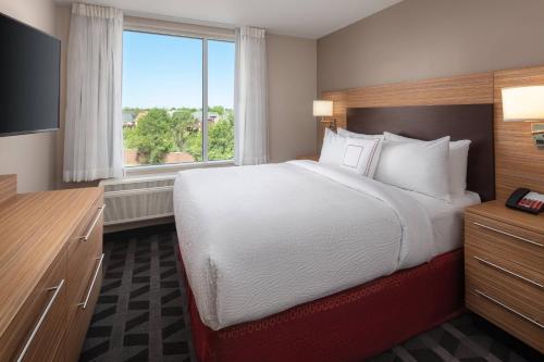 Towneplace Suites By Marriott Louisville Northeast in Louisville, USA