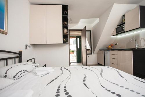 Apartments & Room Kartolina, Split (photo 3)