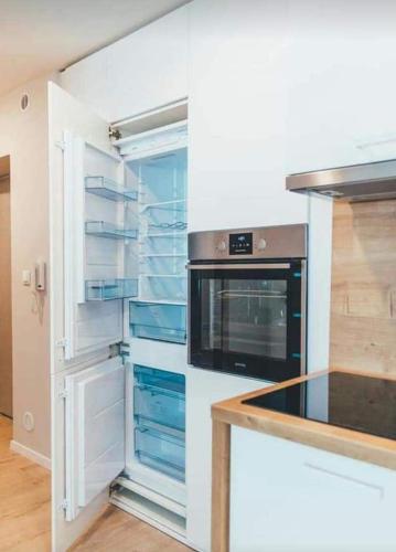 2BR Apartment awarded for Best Renovation & Design, Bratislava (photo 10)