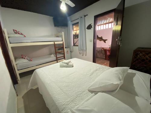 1 double bed, 2 bunk beds