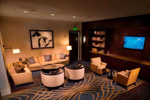 Milwaukee Marriott Downtown - image 10