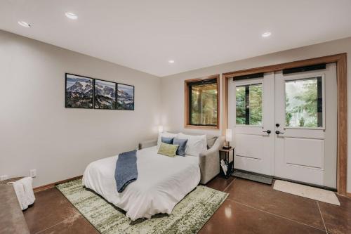Ensuite 08 - A Newly Remodeled Studio - A Perfect Romantic Getaway, Deming (foto 5)