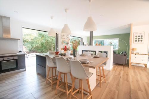 La Villa Nature Canopée du Lac (La Villa Nature Canopee du Lac) in 塞纽斯