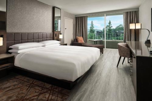 Warner Center Marriott Woodland Hills - image 9