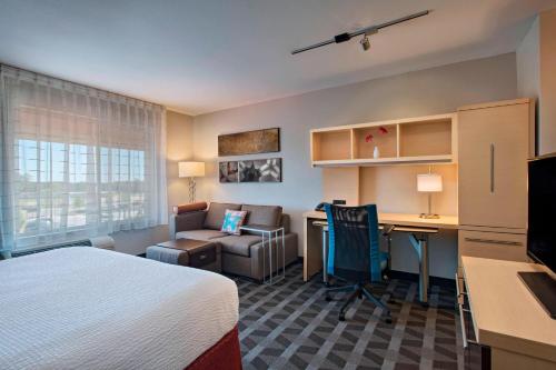 TownePlace Suites Fayetteville Cross Creek in Fayetteville, USA