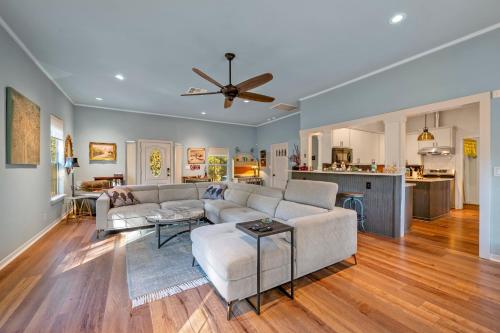 Entire Home! Fantastic Kitchen! 3 Full Baths