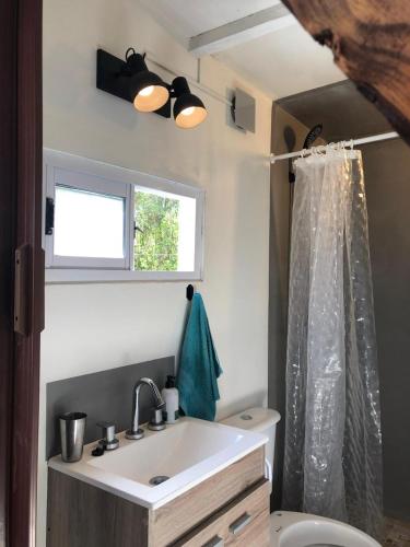 Shower, Domo Yala in Yala