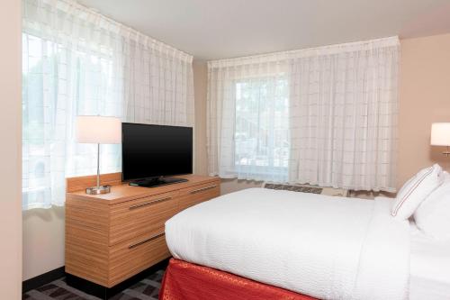 TownePlace Suites by Marriott Louisville North - image 11