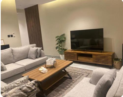 شقة راقية غرفة نوم وصالة