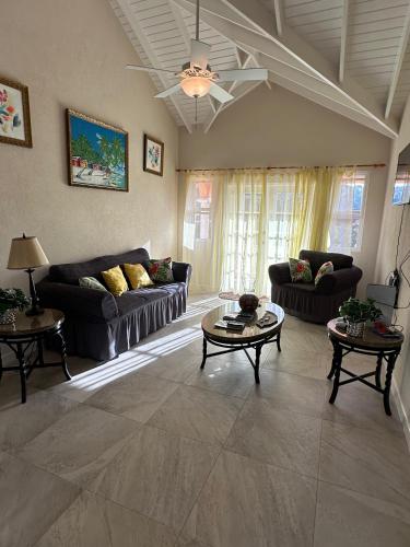 Ixoras Beach Apartments in Speightstown